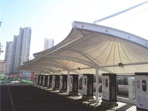 防雨充電樁停車(chē)棚