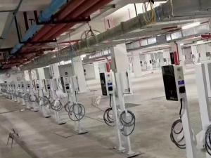電車(chē)充電樁